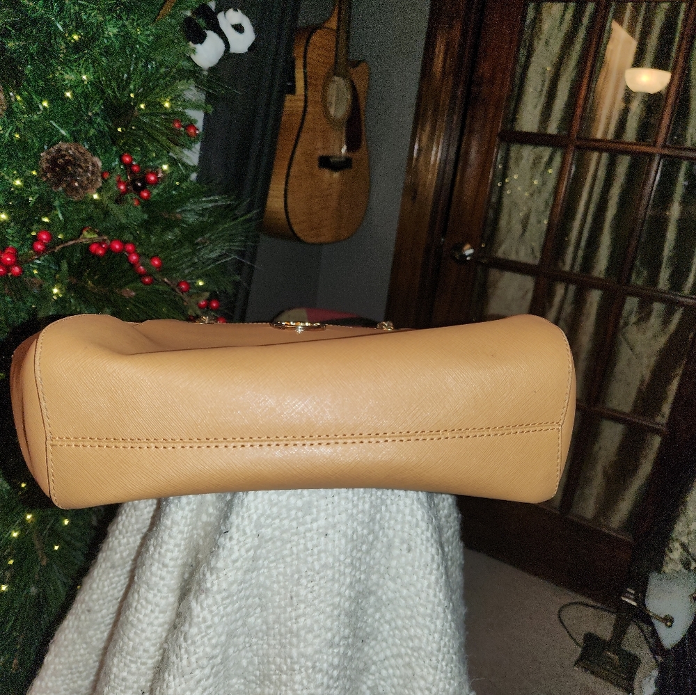 Michael Kor Leather chain link shoulder bag - Picture 8 of 16